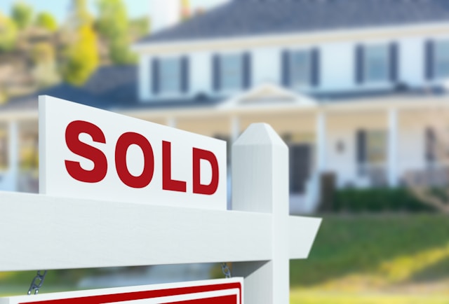 SOLD sign for a property