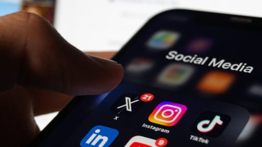 social media apps on a mobile phone